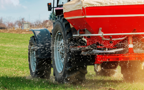 Kevadine väetamine taliviljadel: milline lahendus valida ja millal seda kasutada